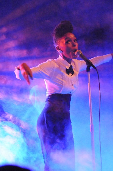 Janelle Monae at Stubb's BarBQ, SXSW 2009, Austin, Texas