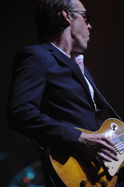 Joe Bonamossa at ACL Live at the Moody Theater, Austin, Texas 12/02/11 - ph