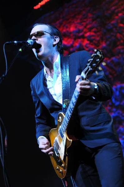 Joe Bonamossa at ACL Live at the Moody Theater, Austin, Texas 12/02/11 - ph