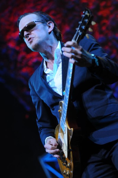 Joe Bonamossa at ACL Live at the Moody Theater, Austin, Texas 12/02/11 - ph