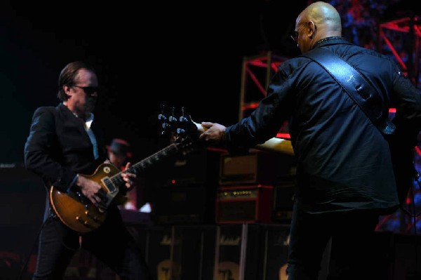 Joe Bonamossa at ACL Live at the Moody Theater, Austin, Texas 12/02/11 - ph