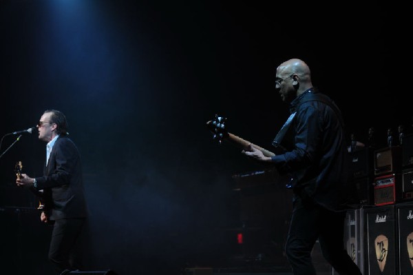 Joe Bonamossa at ACL Live at the Moody Theater, Austin, Texas 12/02/11 - ph