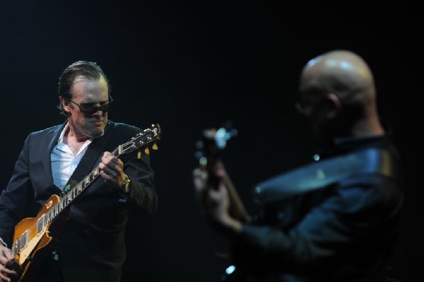 Joe Bonamossa at ACL Live at the Moody Theater, Austin, Texas 12/02/11 - ph