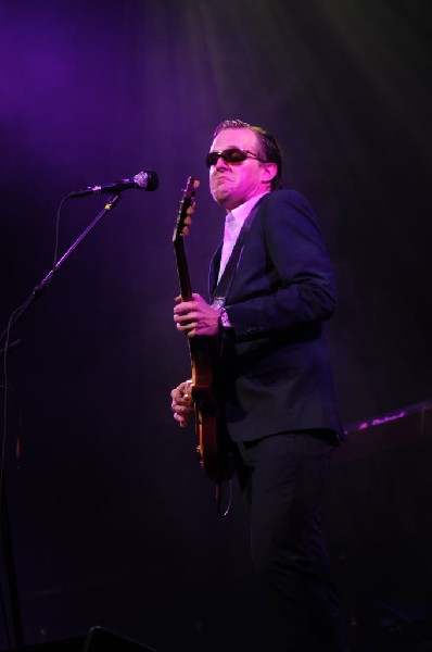 Joe Bonamossa at ACL Live at the Moody Theater, Austin, Texas 12/02/11 - ph