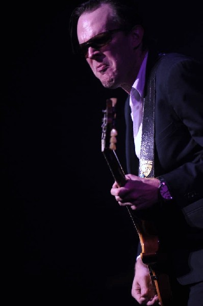 Joe Bonamossa at ACL Live at the Moody Theater, Austin, Texas 12/02/11 - ph