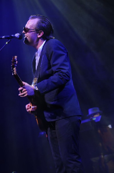 Joe Bonamossa at ACL Live at the Moody Theater, Austin, Texas 12/02/11 - ph