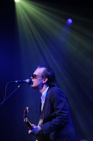 Joe Bonamossa at ACL Live at the Moody Theater, Austin, Texas 12/02/11 - ph