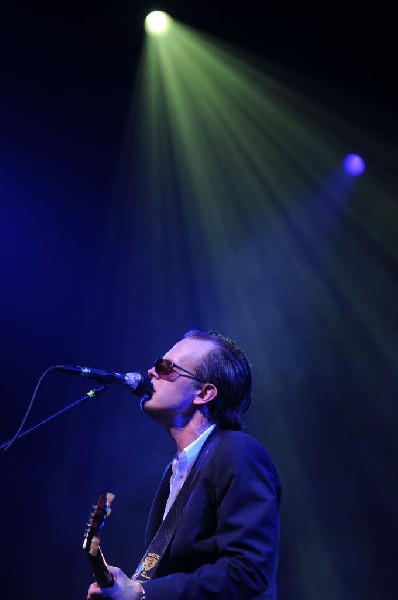 Joe Bonamossa at ACL Live at the Moody Theater, Austin, Texas 12/02/11 - ph