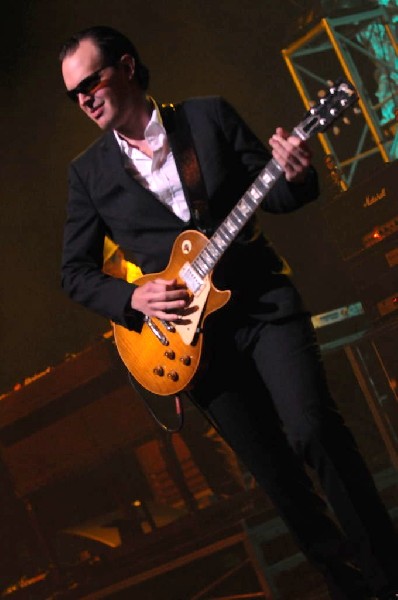 Joe Bonamossa at ACL Live at the Moody Theater, Austin, Texas 12/02/11 - ph