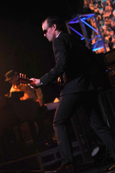 Joe Bonamossa at ACL Live at the Moody Theater, Austin, Texas 12/02/11 - ph