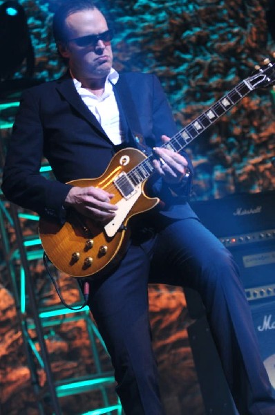 Joe Bonamossa at ACL Live at the Moody Theater, Austin, Texas 12/02/11 - ph