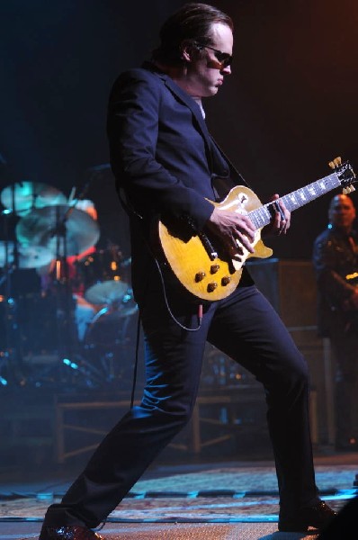 Joe Bonamossa at ACL Live at the Moody Theater, Austin, Texas 12/02/11 - ph