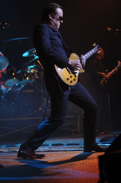 Joe Bonamossa at ACL Live at the Moody Theater, Austin, Texas 12/02/11 - ph