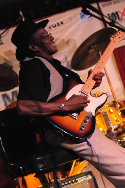 Joe Doucet at Lamberts's BarBQ, Austin, Tx - SXSW 2008