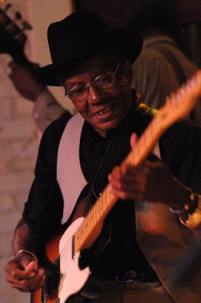 Joe Doucet at Lamberts's BarBQ, Austin, Tx - SXSW 2008