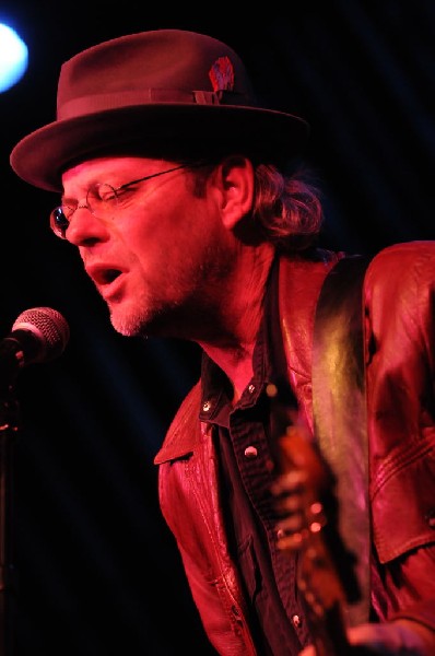 Kelly Willis at the Help Austin Help Haiti Benefit, Austin Music Hall