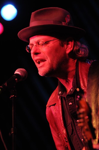 Kelly Willis at the Help Austin Help Haiti Benefit, Austin Music Hall