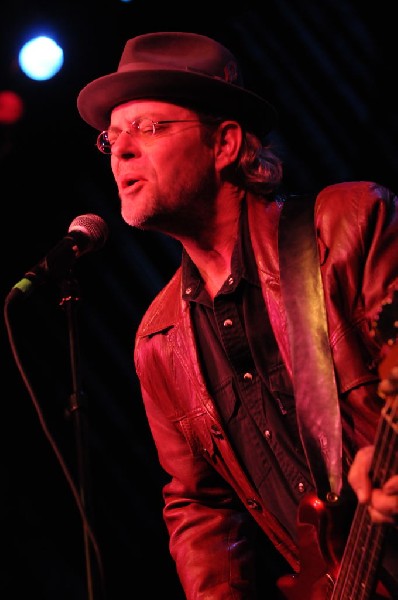 Kelly Willis at the Help Austin Help Haiti Benefit, Austin Music Hall