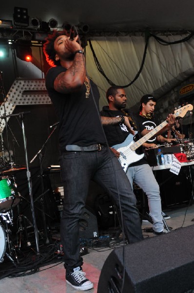 The Knux at Stubb's BarBQ, Austin Texas 06/07/11 - photo by jeff barringer