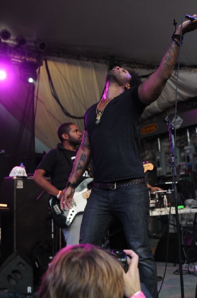 The Knux at Stubb's BarBQ, Austin Texas 06/07/11 - photo by jeff barringer