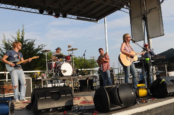 Kristen Kelly at the Hutto 100 Celebration Music Festival, Hutto, Texas 07/