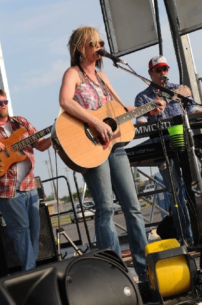 Kristen Kelly at the Hutto 100 Celebration Music Festival, Hutto, Texas 07/