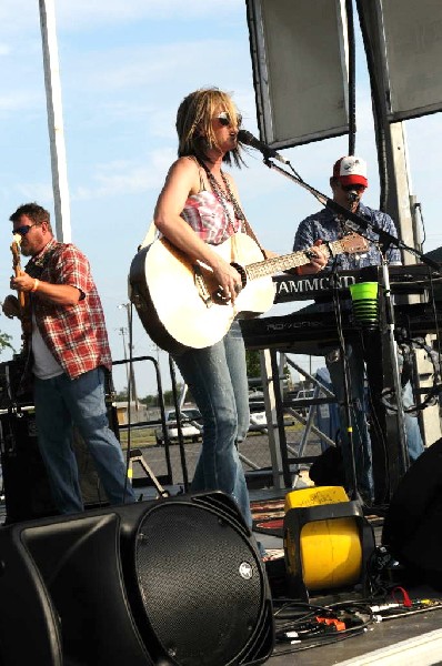 Kristen Kelly at the Hutto 100 Celebration Music Festival, Hutto, Texas 07/