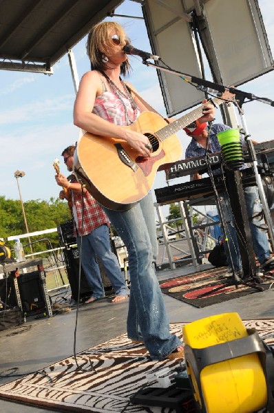 Kristen Kelly at the Hutto 100 Celebration Music Festival, Hutto, Texas 07/