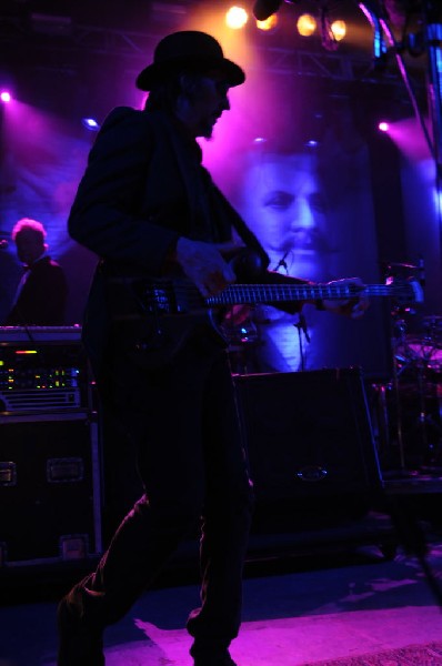 Les Claypool at Stubb's BarBQ, Austin, Texas 04/19/10