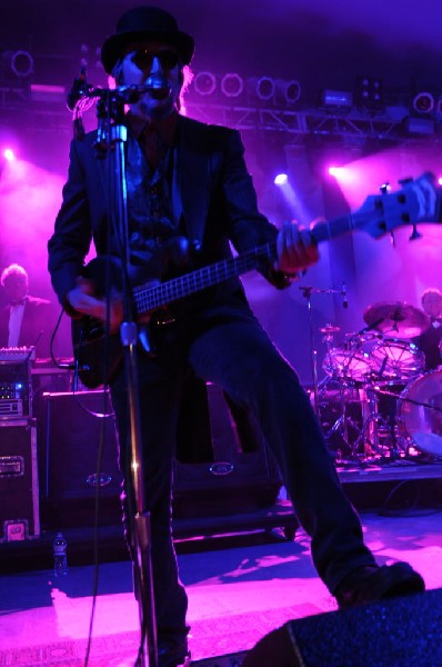 Les Claypool at Stubb's BarBQ, Austin, Texas 04/19/10