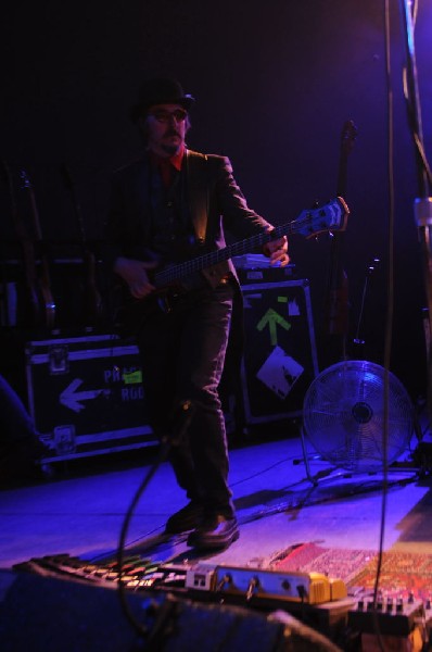 Les Claypool at Stubb's BarBQ, Austin, Texas 04/19/10