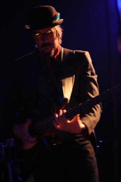 Les Claypool at Stubb's BarBQ, Austin, Texas 04/19/10