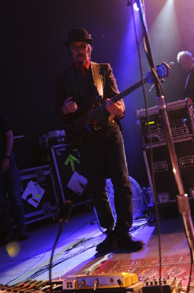 Les Claypool at Stubb's BarBQ, Austin, Texas 04/19/10