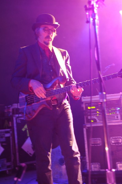 Les Claypool at Stubb's BarBQ, Austin, Texas 04/19/10