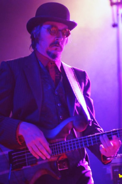 Les Claypool at Stubb's BarBQ, Austin, Texas 04/19/10