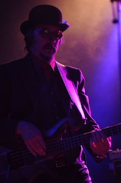 Les Claypool at Stubb's BarBQ, Austin, Texas 04/19/10