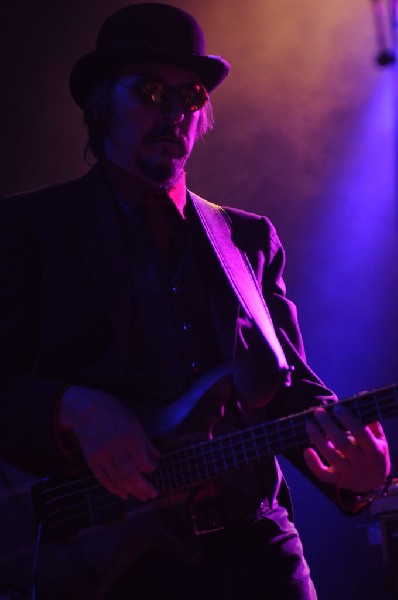 Les Claypool at Stubb's BarBQ, Austin, Texas 04/19/10