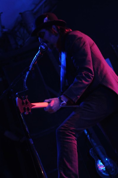 Les Claypool at Stubb's BarBQ, Austin, Texas 04/19/10
