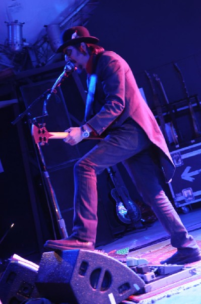 Les Claypool at Stubb's BarBQ, Austin, Texas 04/19/10