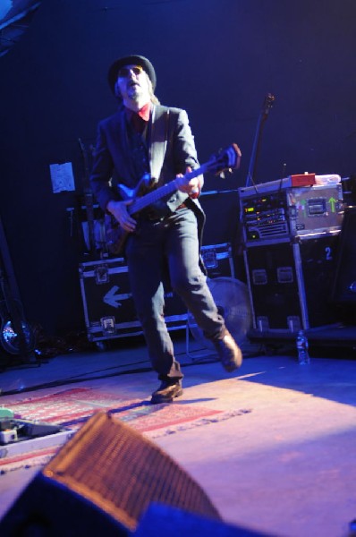 Les Claypool at Stubb's BarBQ, Austin, Texas 04/19/10