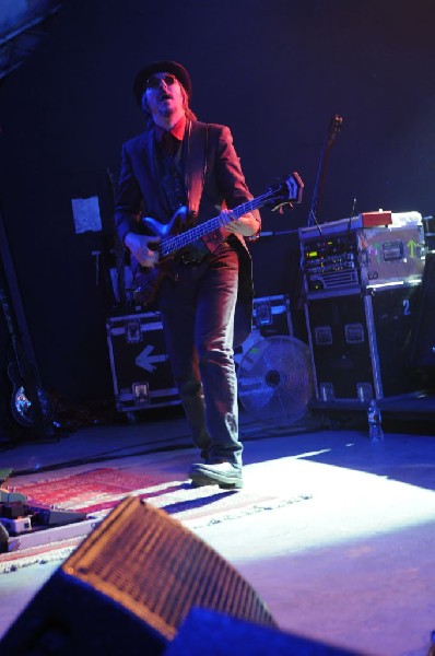 Les Claypool at Stubb's BarBQ, Austin, Texas 04/19/10