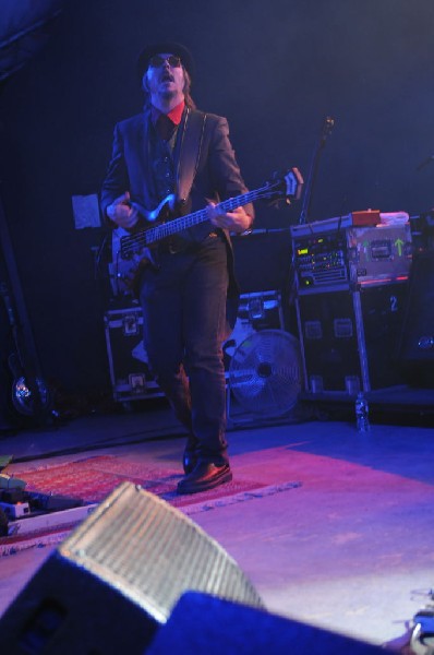 Les Claypool at Stubb's BarBQ, Austin, Texas 04/19/10
