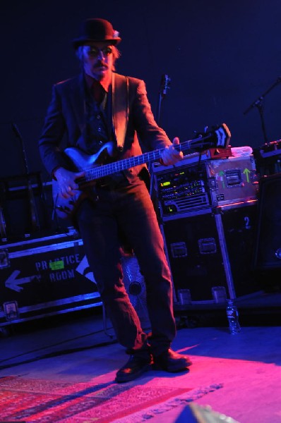 Les Claypool at Stubb's BarBQ, Austin, Texas 04/19/10