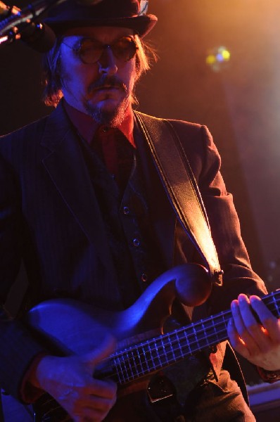 Les Claypool at Stubb's BarBQ, Austin, Texas 04/19/10