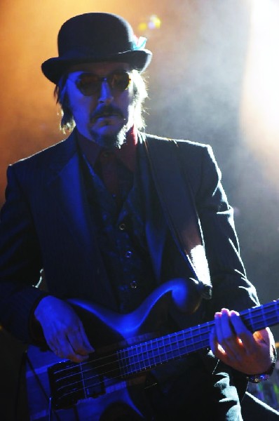 Les Claypool at Stubb's BarBQ, Austin, Texas 04/19/10