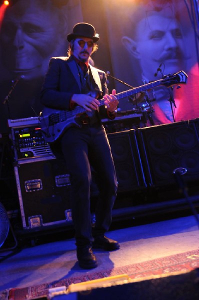 Les Claypool at Stubb's BarBQ, Austin, Texas 04/19/10