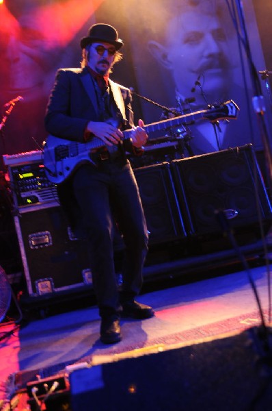 Les Claypool at Stubb's BarBQ, Austin, Texas 04/19/10