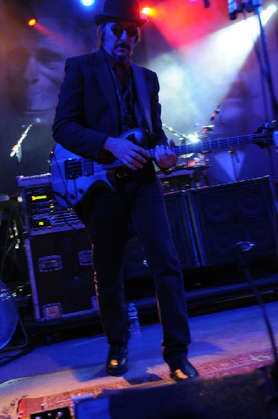 Les Claypool at Stubb's BarBQ, Austin, Texas 04/19/10
