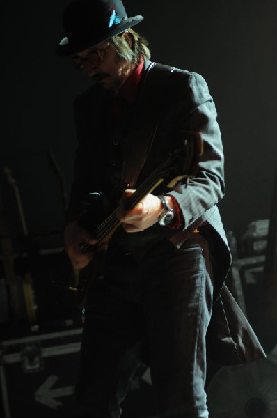 Les Claypool at Stubb's BarBQ, Austin, Texas 04/19/10