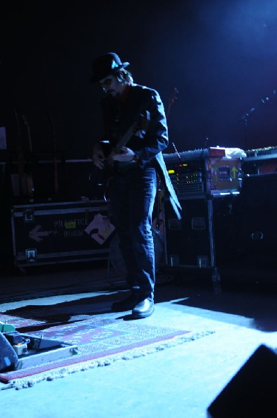 Les Claypool at Stubb's BarBQ, Austin, Texas 04/19/10